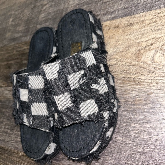 Black & Light Grey Denim Distressed Sandals w/ Platform - Picture 2 of 8